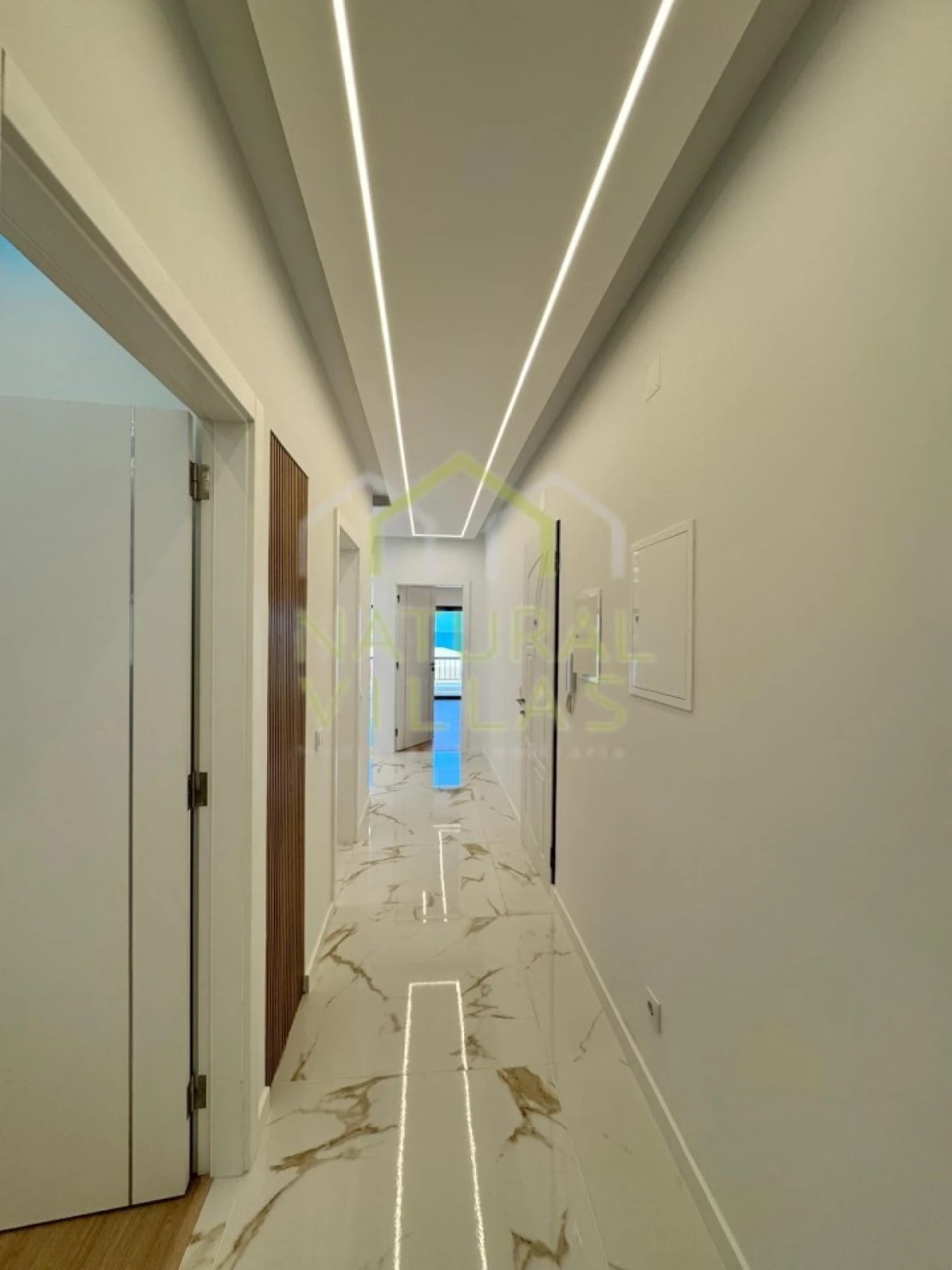 Apartamento T3 para Venda em Quarteira Foto 12