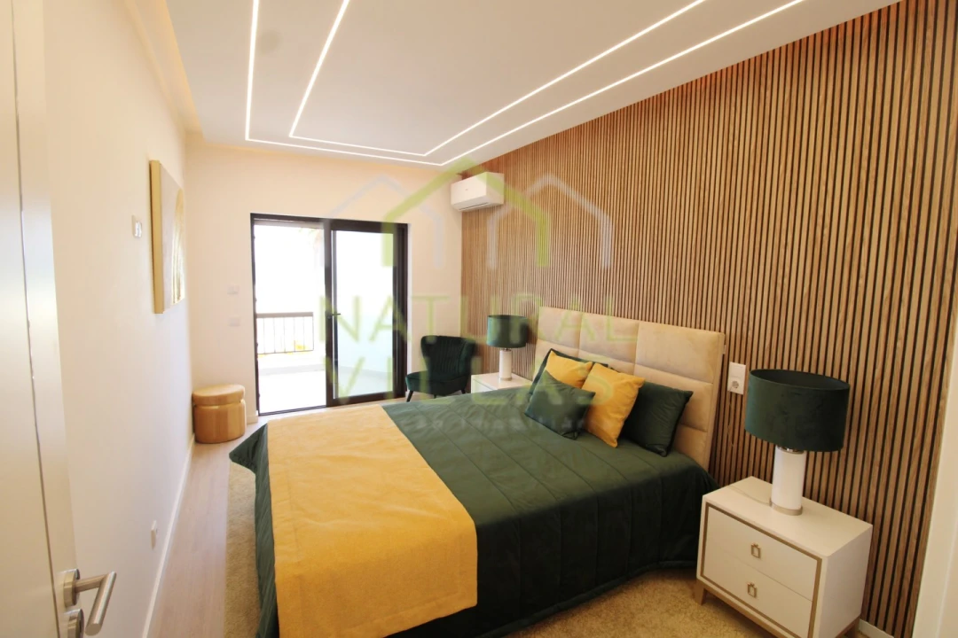 Apartamento T3 para Venda em Quarteira Foto 6