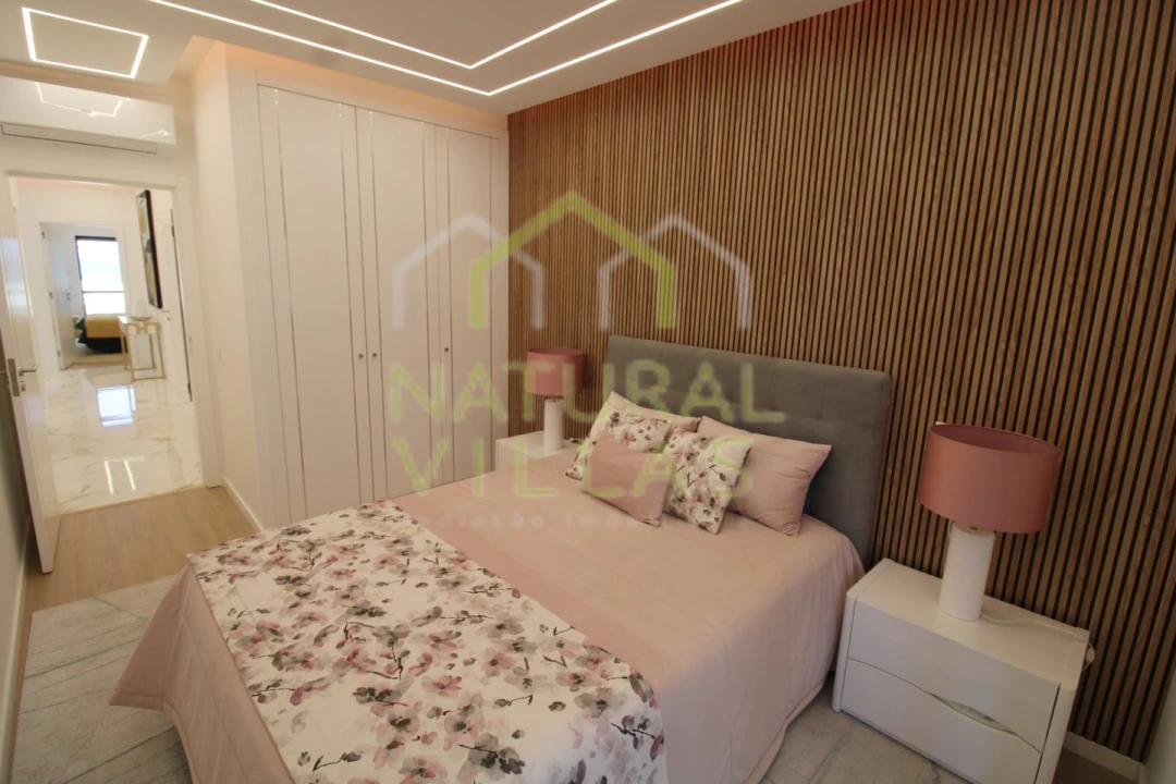 Apartamento T3 para Venda em Quarteira Foto 13