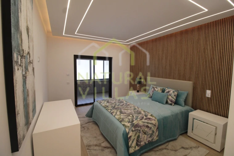 Apartamento T3 para Venda em Quarteira Foto 11