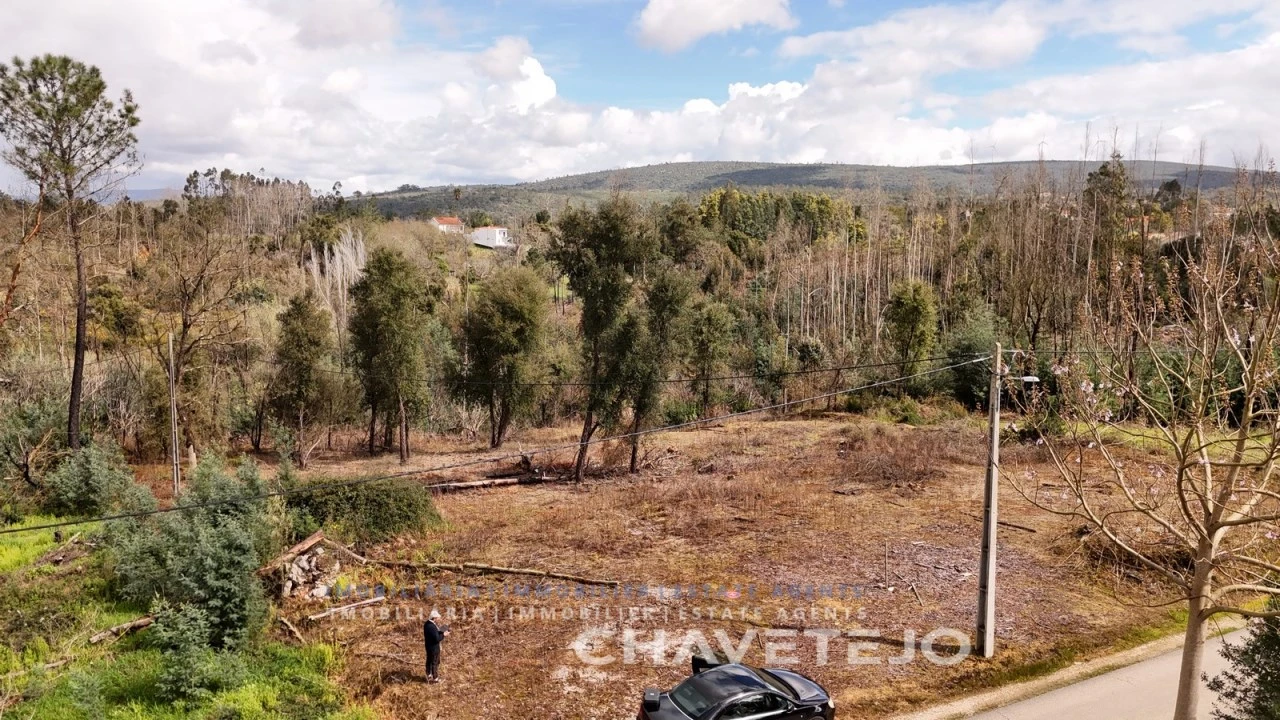 Terreno para Venda em Pousaflores Foto 2