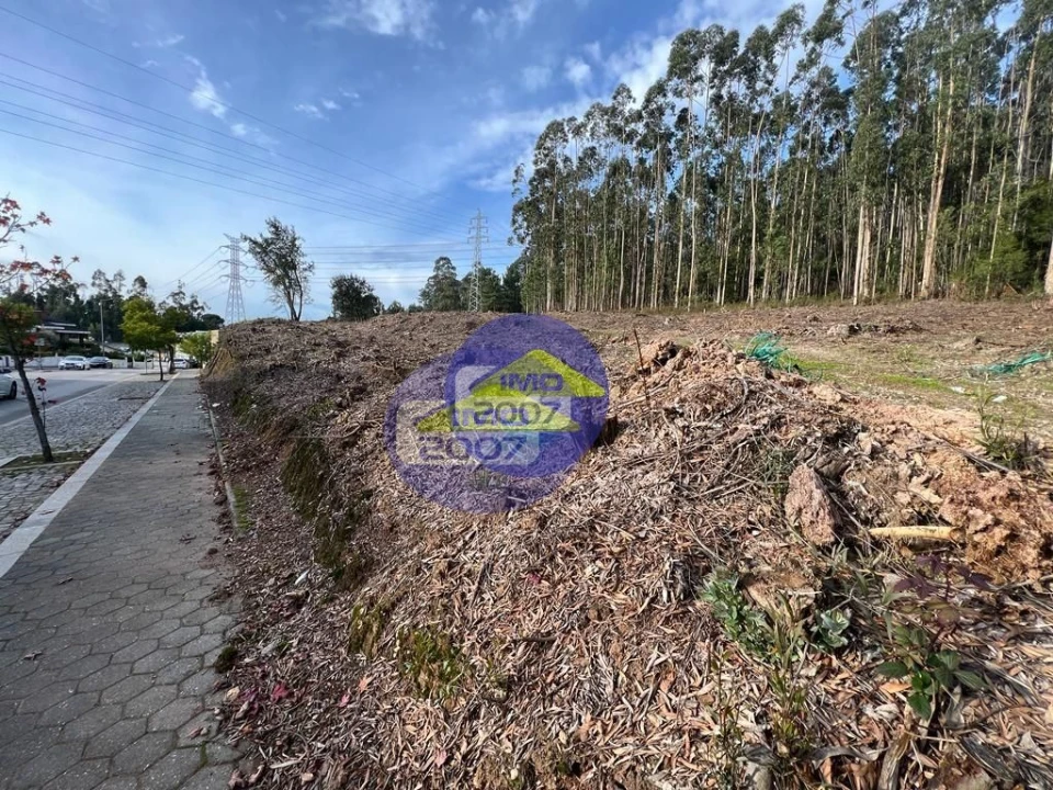 Terreno para Venda em Sandim, Olival, Lever e Crestuma Foto 3
