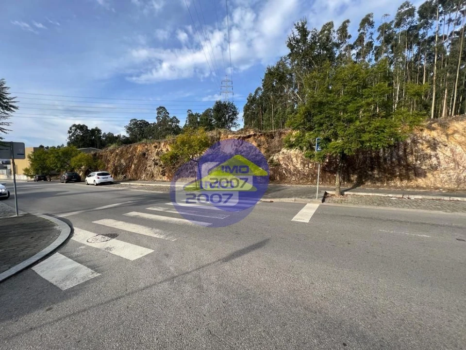 Terreno para Venda em Sandim, Olival, Lever e Crestuma Foto 4