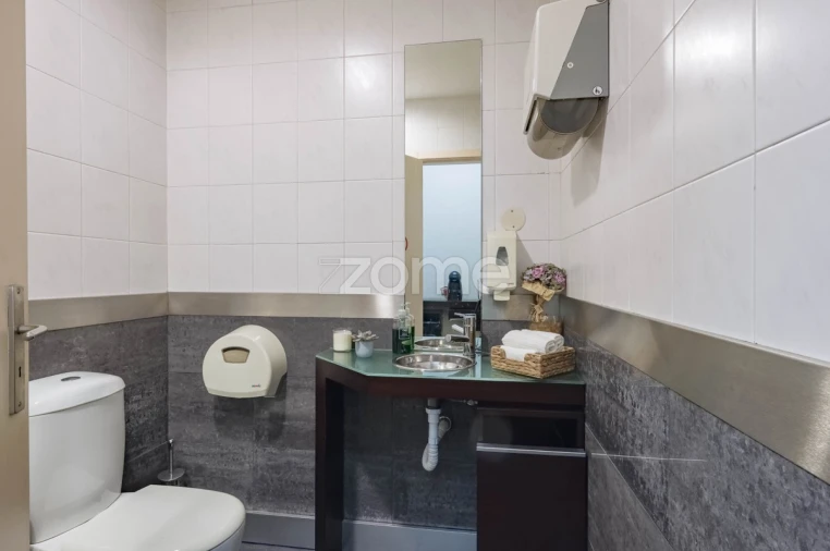 Negócio para Arrendamento em Espinho Foto 10