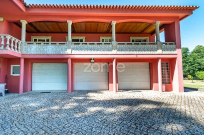 Moradia T4 para Venda em Cidade da Maia