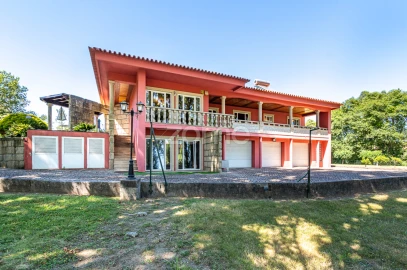 Moradia T4 para Venda em Cidade da Maia