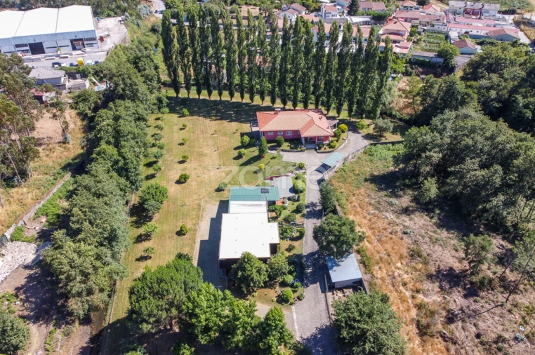 Moradia T4 para Venda em Cidade da Maia Foto 53