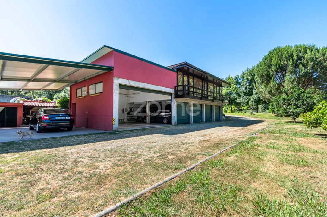 Moradia T4 para Venda em Cidade da Maia Foto 65