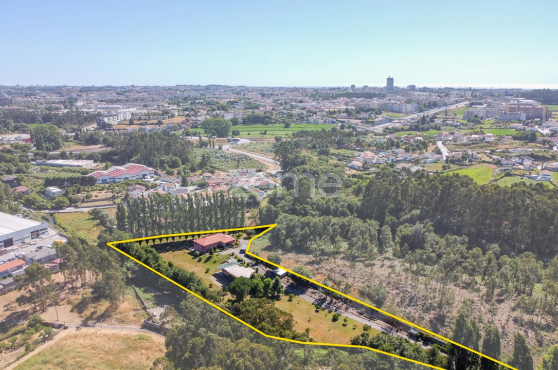 Moradia T4 para Venda em Cidade da Maia Foto 54