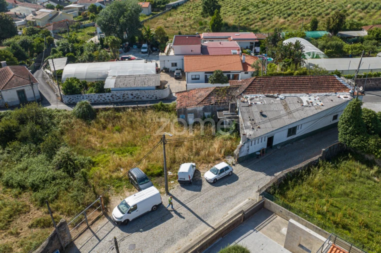Terreno para Venda em Grijó e Sermonde