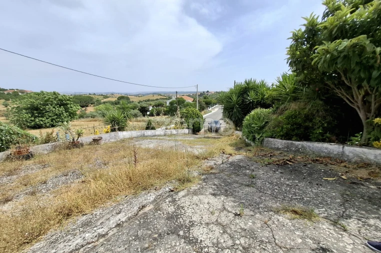 Quinta T2 para Venda em Moçarria Foto 17