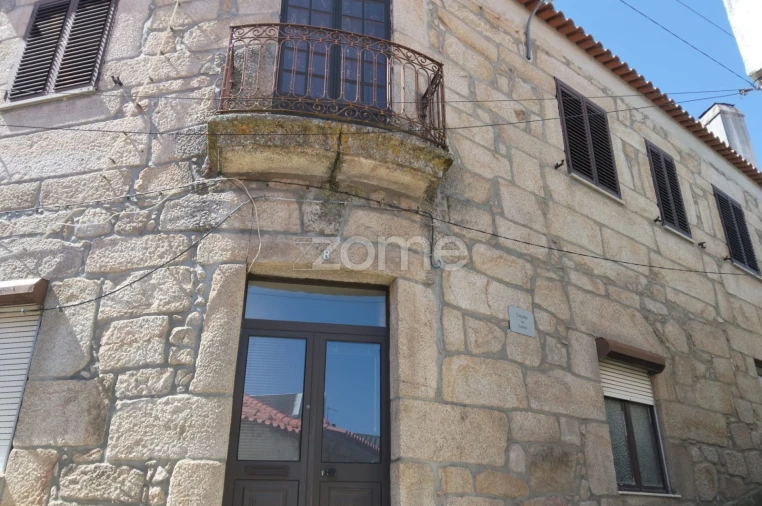 Moradia T5 para Venda em São Pedro e Santa Maria e Vila Boa do Mondego Foto 2