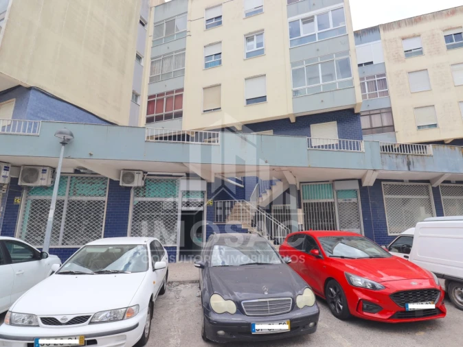 Loja para Venda em Loures Foto 2