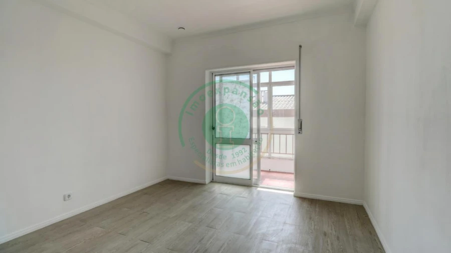 Apartamento T4 para Venda em Buarcos Foto 16