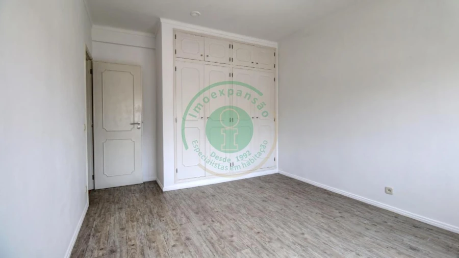 Apartamento T4 para Venda em Buarcos Foto 21