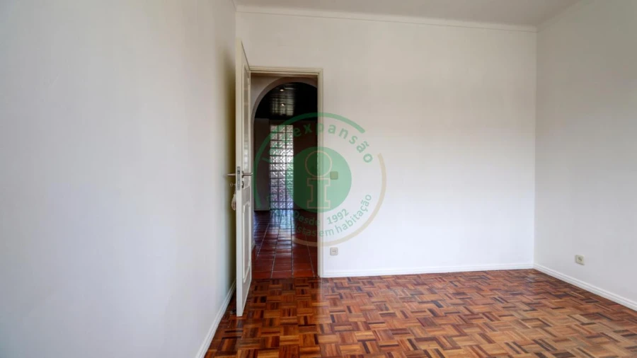 Apartamento T4 para Venda em Buarcos Foto 24