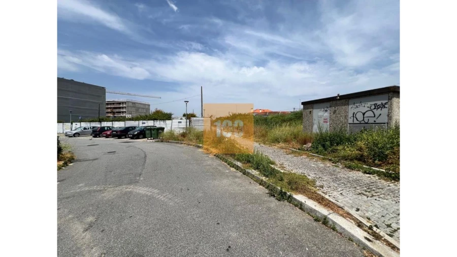 Terreno para Venda em Oliveira do Douro Foto 19