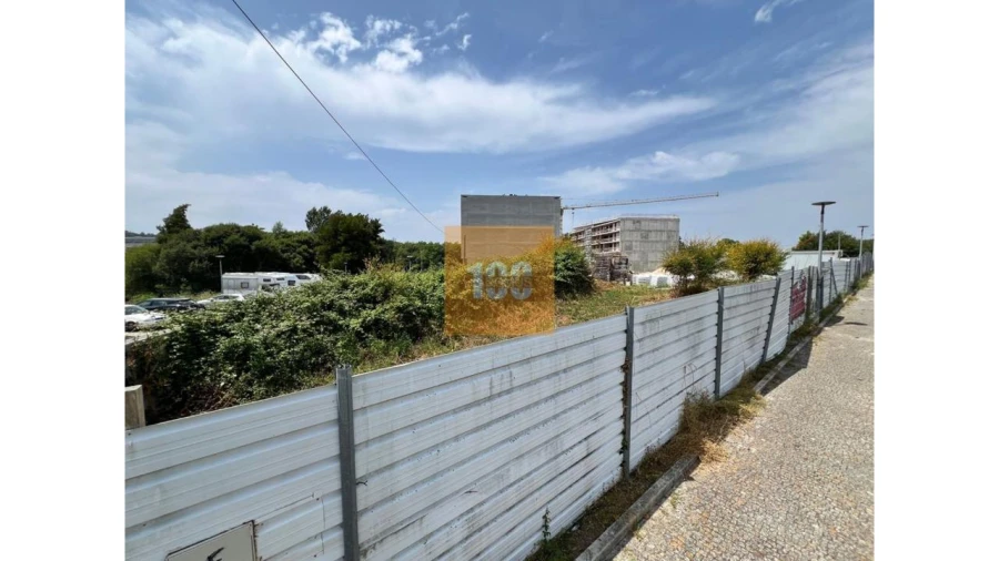 Terreno para Venda em Oliveira do Douro Foto 23