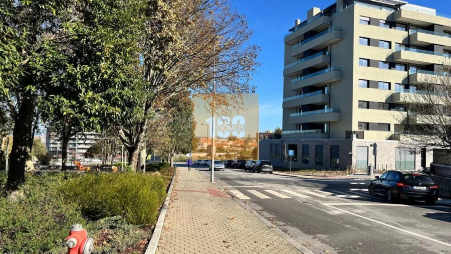 Terreno para Venda em Oliveira do Douro Foto 12