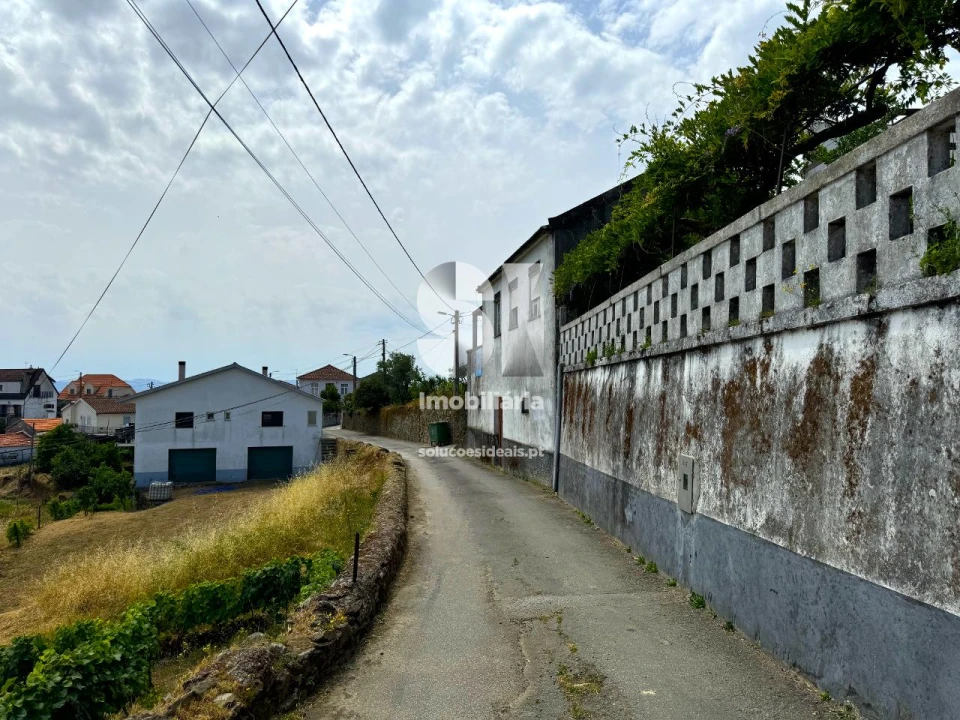 Moradia T2 para Venda em Sever Foto 3