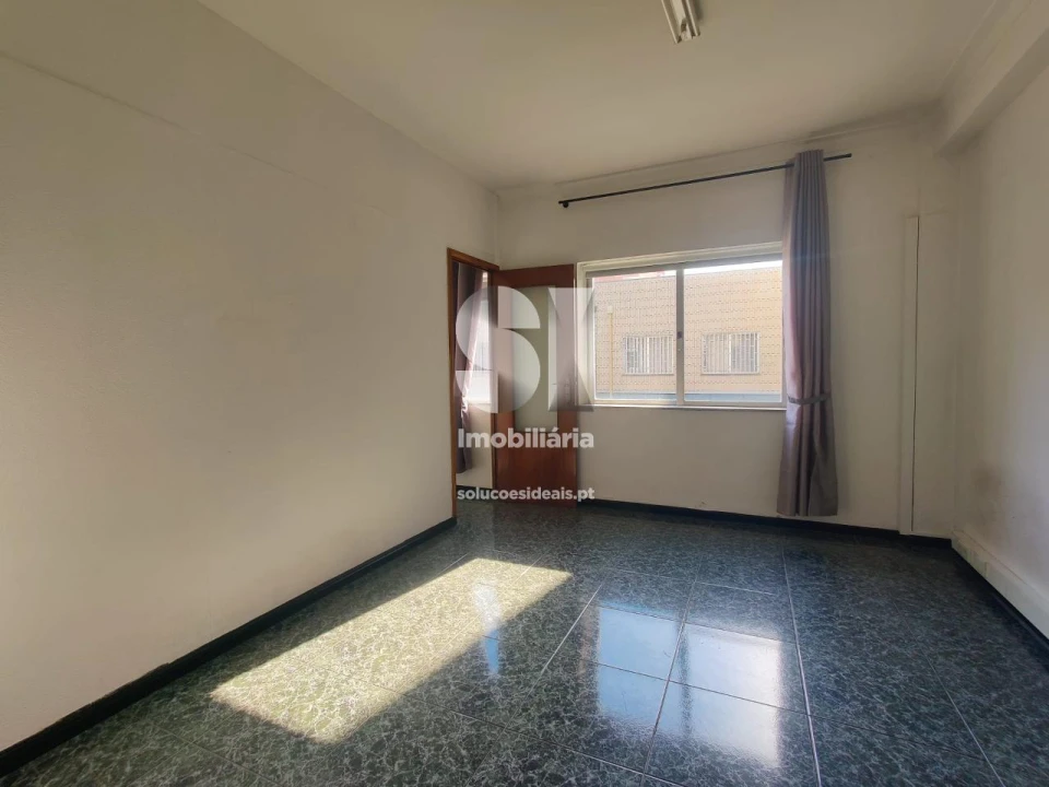 Escritório para Venda em Braga (Maximinos, Sé e Cividade) Foto 9