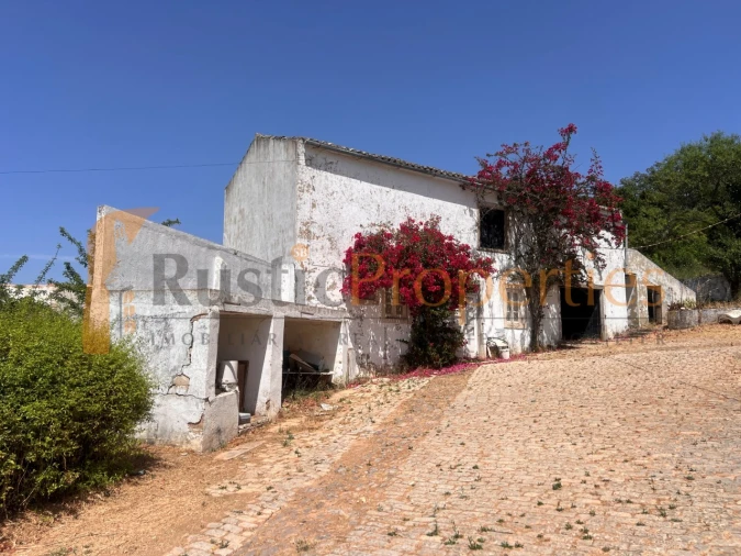 Moradia T3 para Venda em São Brás de Alportel Foto 3
