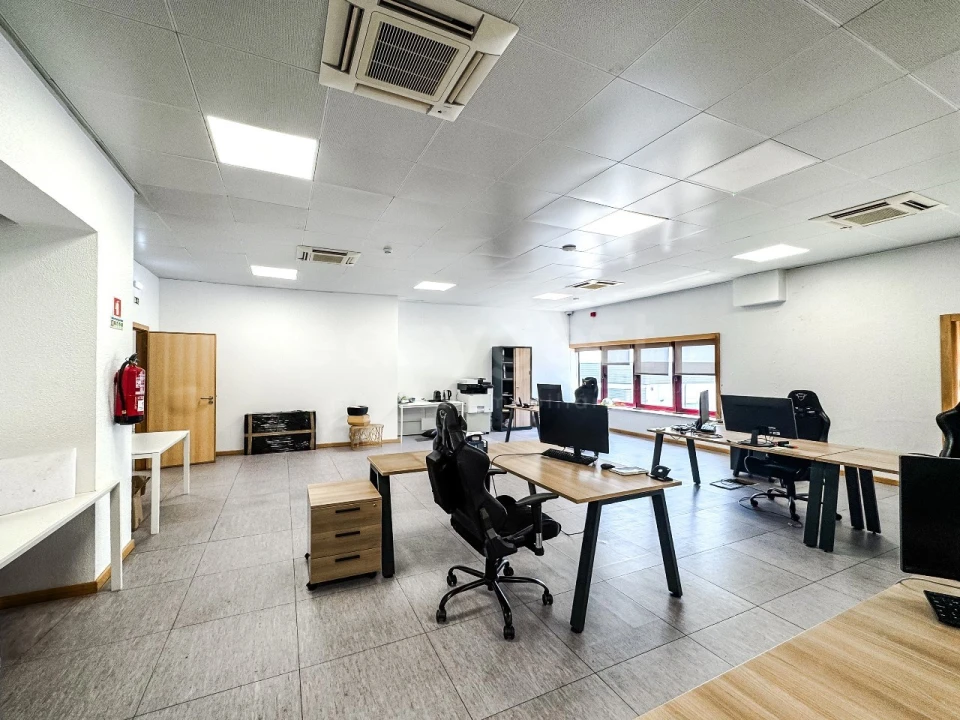 Escritório para Arrendamento em Carnaxide e Queijas Foto 11