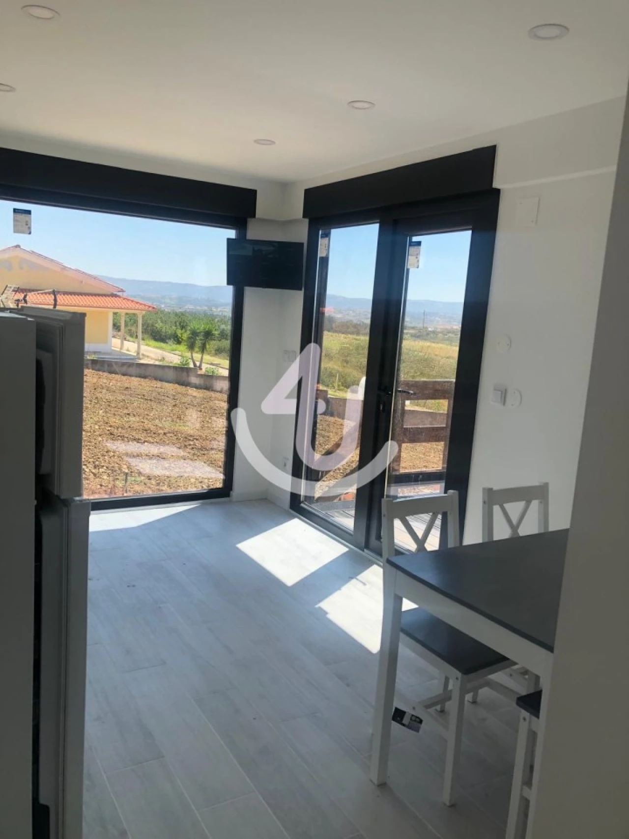 Terreno para Venda em Cela Foto 16