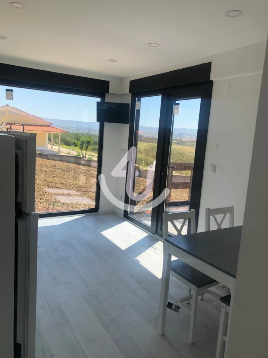 Terreno para Venda em Cela Foto 16