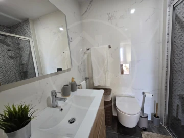 Apartamento T2 para Venda em Albufeira e Olhos de Água