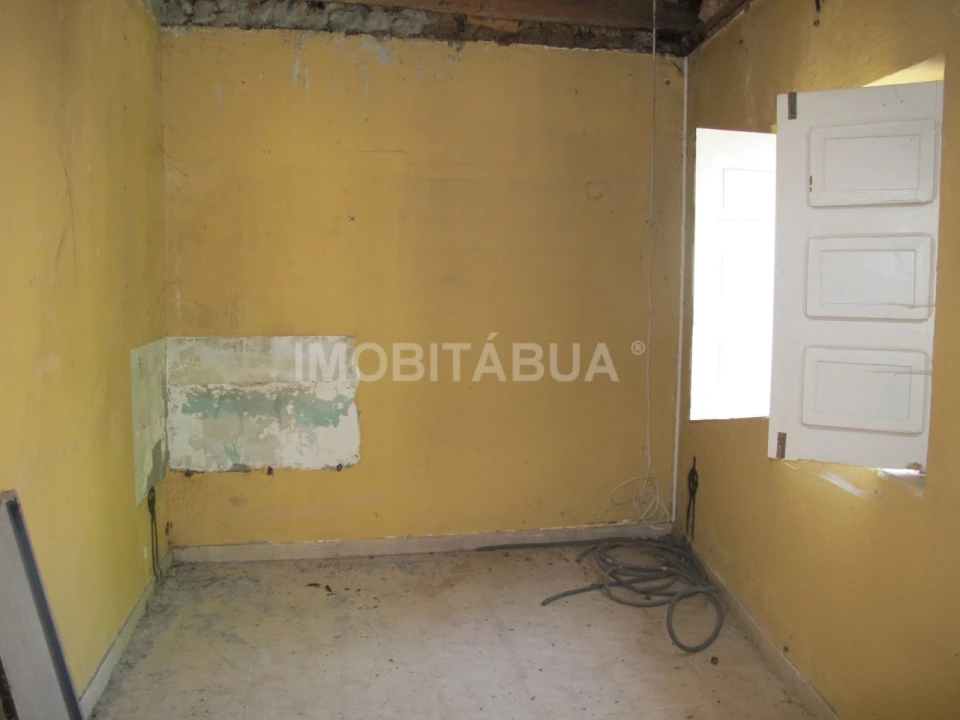 Moradia T3 para Venda em Tabua Foto 5