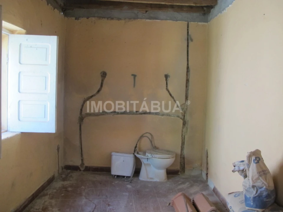 Moradia T3 para Venda em Tabua Foto 10