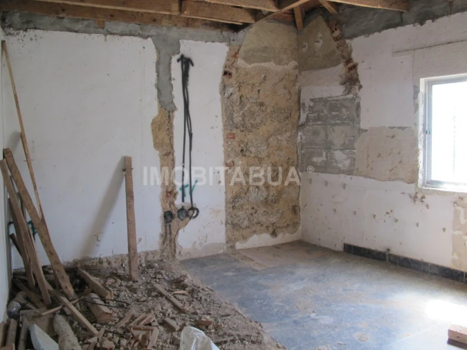 Moradia T3 para Venda em Tabua Foto 8