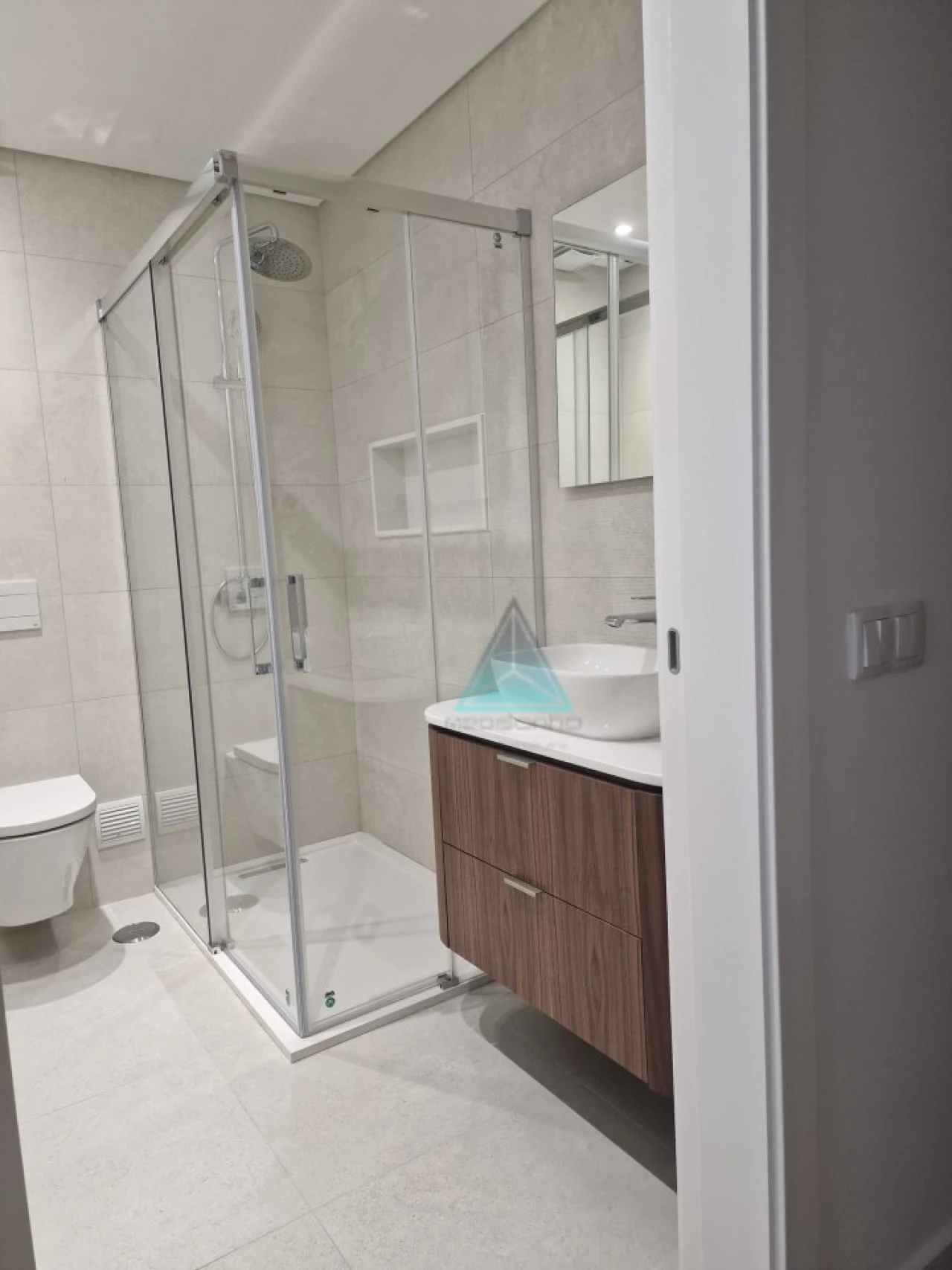 Apartamento T5 para Venda em Laranjeiro e Feijó Foto 5