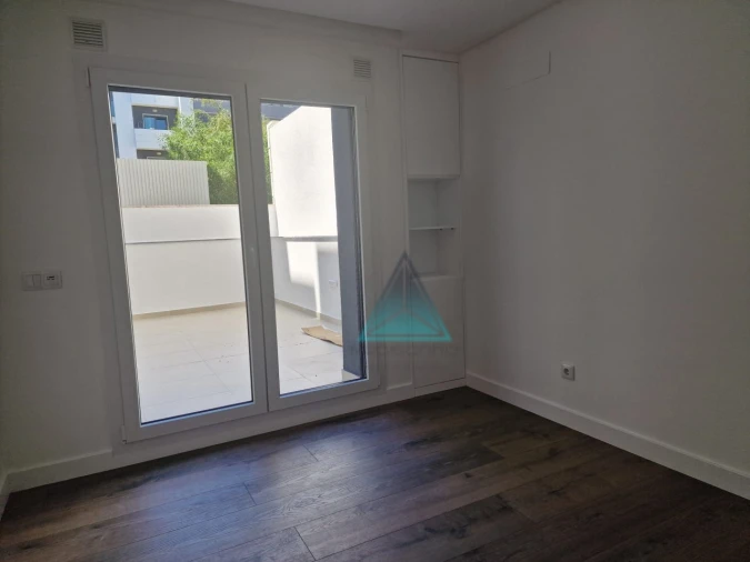 Apartamento T5 para Venda em Laranjeiro e Feijó Foto 9