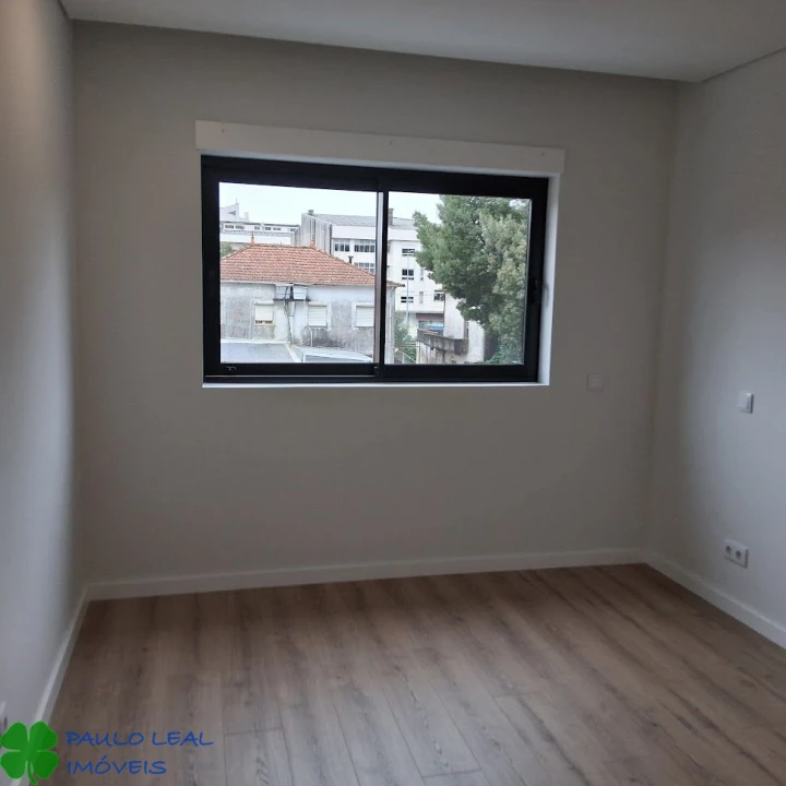 Apartamento T2 para Venda em Moreira Foto 11