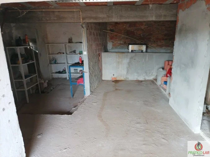 Moradia T5 para Venda em Cabril Foto 3