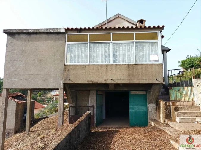 Moradia T5 para Venda em Cabril Foto 2