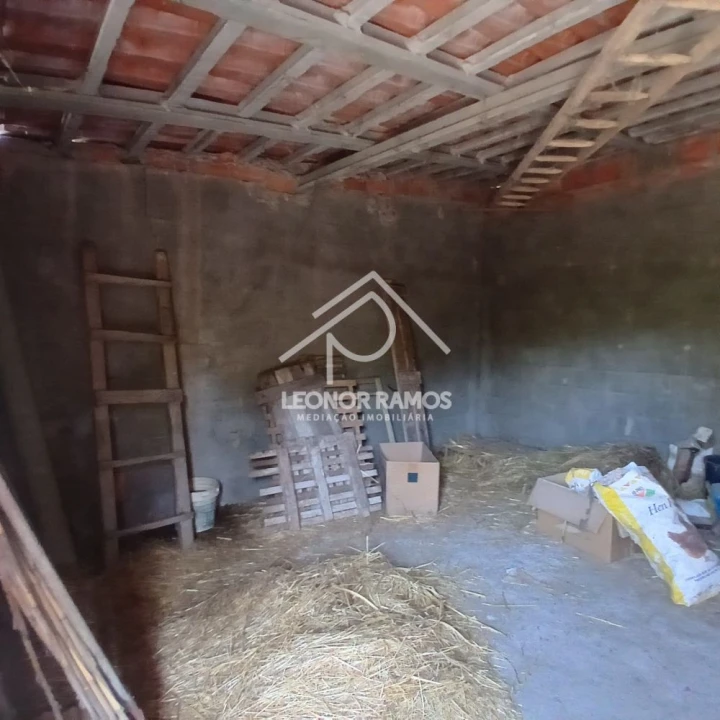 Moradia T5 para Venda em Ladoeiro Foto 48