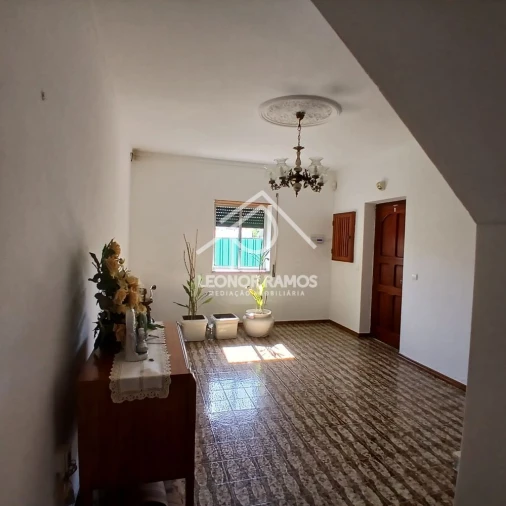 Moradia T5 para Venda em Ladoeiro Foto 5