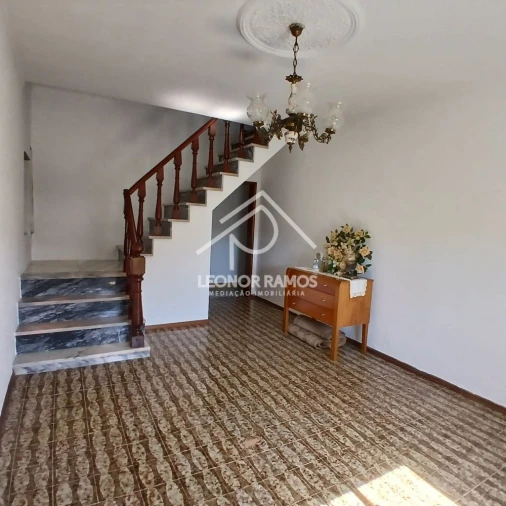 Moradia T5 para Venda em Ladoeiro Foto 4