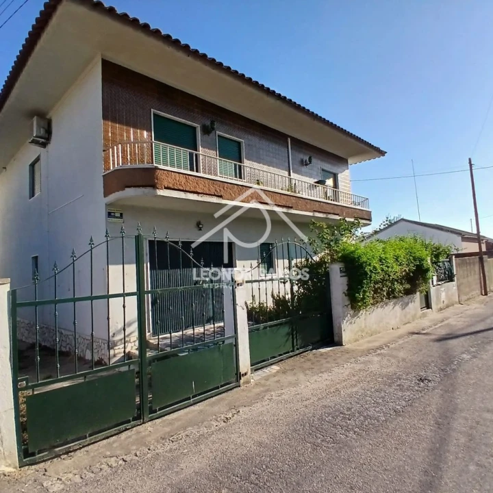 Moradia T5 para Venda em Ladoeiro Foto 3