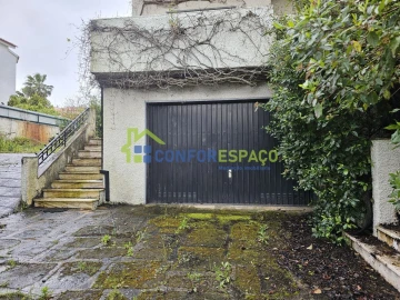 Moradia T9 para Venda em Castelo Branco