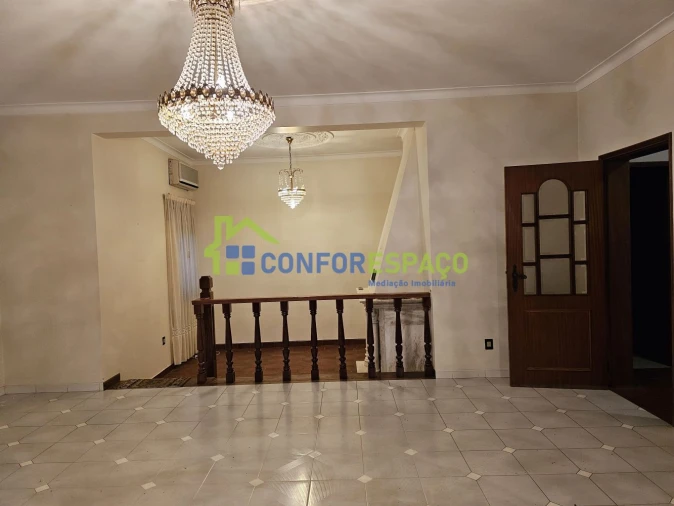 Moradia T9 para Venda em Castelo Branco Foto 6