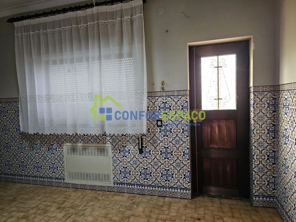 Moradia T9 para Venda em Castelo Branco Foto 8