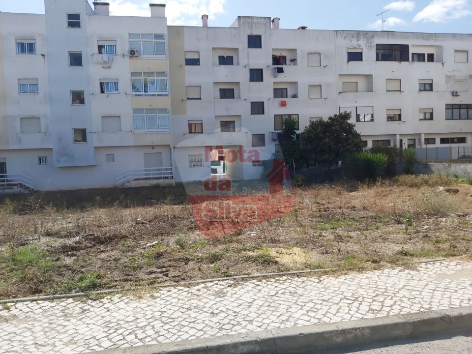 Terreno para Venda em Quinta do Conde Foto 1