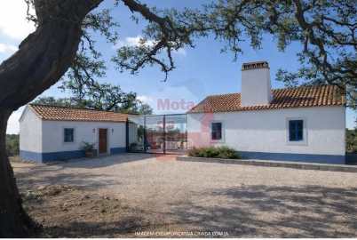 Quinta T2 para Venda em São Francisco da Serra