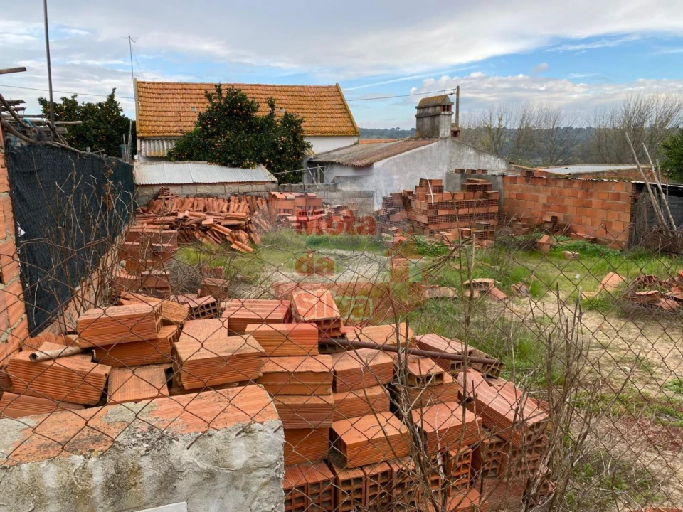 Terreno para Venda em Santa Maria do Castelo e Santiago e Santa Susana Foto 3