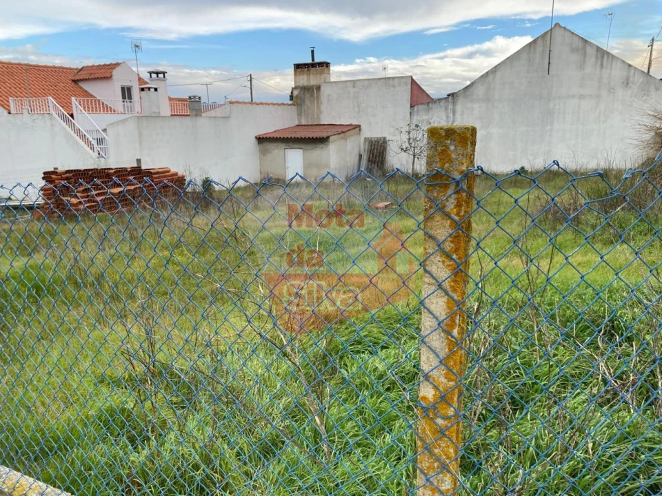 Terreno para Venda em Torrão Foto 1