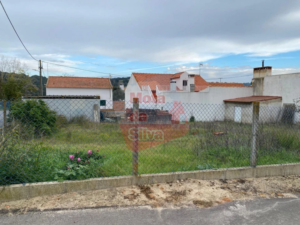 Terreno para Venda em Torrão Foto 3